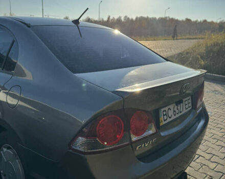 Серый Хонда Цивик, объемом двигателя 1.3 л и пробегом 215 тыс. км за 5500 $, фото 6 на Automoto.ua