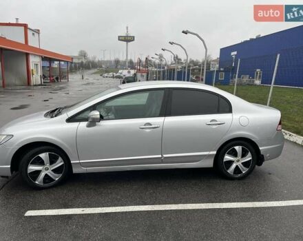 Серый Хонда Цивик, объемом двигателя 1.8 л и пробегом 230 тыс. км за 6350 $, фото 2 на Automoto.ua
