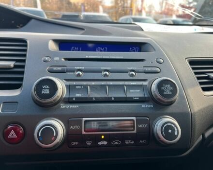 Серый Хонда Цивик, объемом двигателя 1.8 л и пробегом 339 тыс. км за 6400 $, фото 10 на Automoto.ua