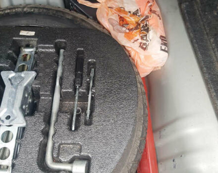 Серый Хонда Цивик, объемом двигателя 1.34 л и пробегом 170 тыс. км за 7000 $, фото 9 на Automoto.ua