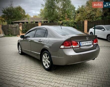 Сірий Хонда Сівік, об'ємом двигуна 1.4 л та пробігом 155 тис. км за 7500 $, фото 4 на Automoto.ua