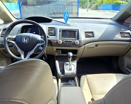 Сірий Хонда Сівік, об'ємом двигуна 1.3 л та пробігом 254 тис. км за 5800 $, фото 4 на Automoto.ua