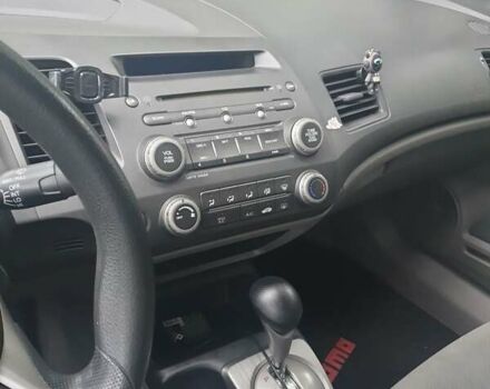 Серый Хонда Цивик, объемом двигателя 1.8 л и пробегом 204 тыс. км за 8000 $, фото 7 на Automoto.ua