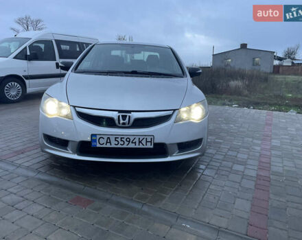Серый Хонда Цивик, объемом двигателя 1.8 л и пробегом 143 тыс. км за 9750 $, фото 1 на Automoto.ua