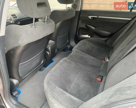 Серый Хонда Цивик, объемом двигателя 1.8 л и пробегом 187 тыс. км за 7999 $, фото 43 на Automoto.ua