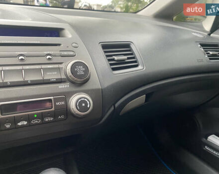 Серый Хонда Цивик, объемом двигателя 1.8 л и пробегом 187 тыс. км за 7999 $, фото 59 на Automoto.ua