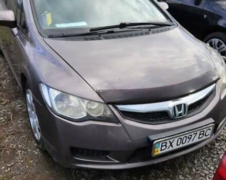 Хонда Цивик 2011 в Хмельницком на Automoto.ua Серый Хонда Цивик, объемом двигателя 1.8 л и пробегом 123 тыс. км за 7700 $, фото 8 на Automoto.ua