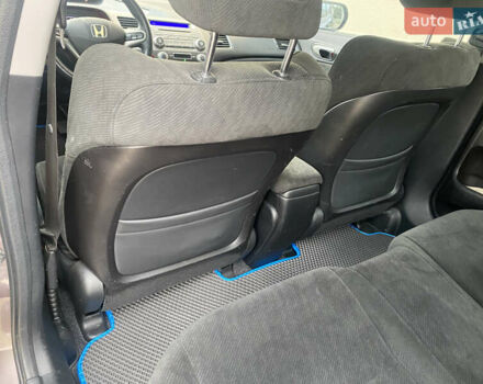 Серый Хонда Цивик, объемом двигателя 1.8 л и пробегом 187 тыс. км за 7999 $, фото 44 на Automoto.ua