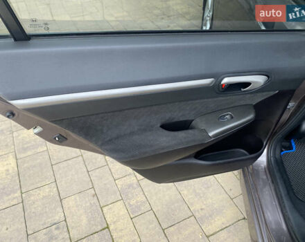 Серый Хонда Цивик, объемом двигателя 1.8 л и пробегом 187 тыс. км за 7999 $, фото 47 на Automoto.ua