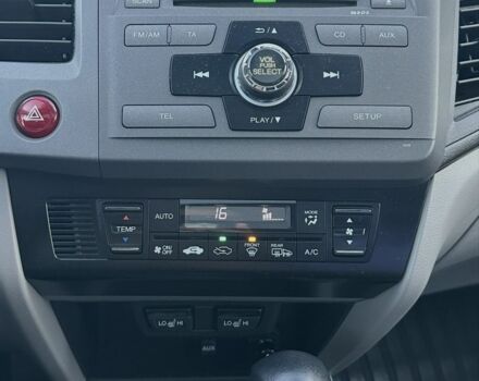 Серый Хонда Цивик, объемом двигателя 1.8 л и пробегом 225 тыс. км за 9200 $, фото 13 на Automoto.ua