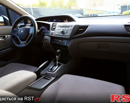 Сірий Хонда Сівік, об'ємом двигуна 1.8 л та пробігом 170 тис. км за 9300 $, фото 6 на Automoto.ua