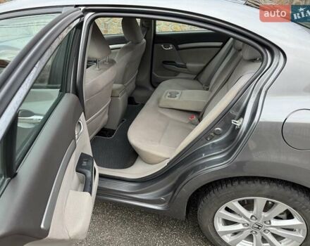 Серый Хонда Цивик, объемом двигателя 1.8 л и пробегом 94 тыс. км за 11900 $, фото 39 на Automoto.ua