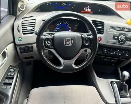 Хонда Цивик 2012 в Киеве на Automoto.ua Серый Хонда Цивик, объемом двигателя 1.8 л и пробегом 274 тыс. км за 8690 $, фото 13 на Automoto.ua