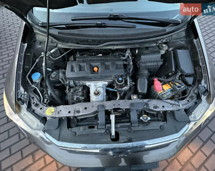 Серый Хонда Цивик, объемом двигателя 1.8 л и пробегом 226 тыс. км за 9500 $, фото 51 на Automoto.ua