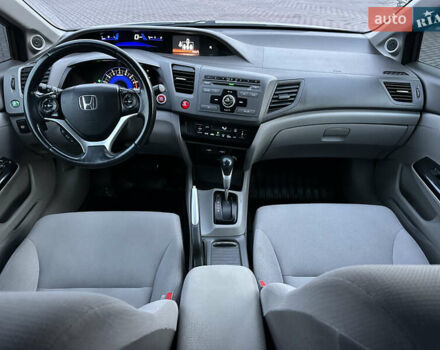 Серый Хонда Цивик, объемом двигателя 1.8 л и пробегом 226 тыс. км за 9500 $, фото 30 на Automoto.ua