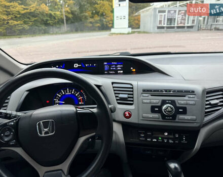 Хонда Цивик 2012 в Виннице на Automoto.ua Серый Хонда Цивик, объемом двигателя 1.8 л и пробегом 144 тыс. км за 12500 $, фото 28 на Automoto.ua
