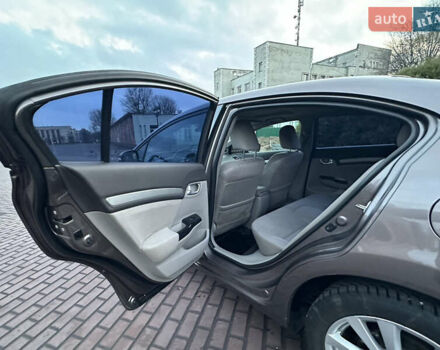 Серый Хонда Цивик, объемом двигателя 1.8 л и пробегом 226 тыс. км за 9500 $, фото 19 на Automoto.ua