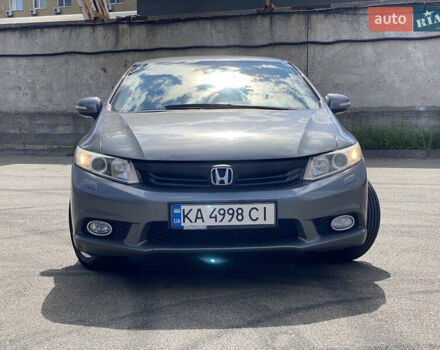 Сірий Хонда Сівік, об'ємом двигуна 1.8 л та пробігом 272 тис. км за 9999 $, фото 1 на Automoto.ua