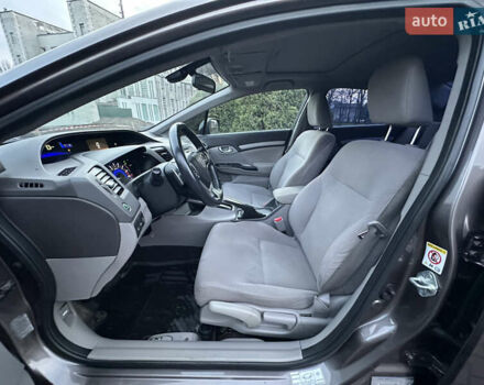 Серый Хонда Цивик, объемом двигателя 1.8 л и пробегом 226 тыс. км за 9500 $, фото 15 на Automoto.ua