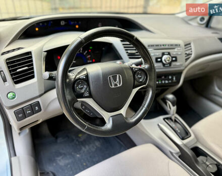 Хонда Цивик 2012 в Одессе на Automoto.ua Серый Хонда Цивик, объемом двигателя 1.8 л и пробегом 165 тыс. км за 10500 $, фото 27 на Automoto.ua
