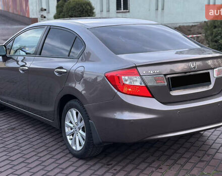 Серый Хонда Цивик, объемом двигателя 1.8 л и пробегом 226 тыс. км за 9500 $, фото 13 на Automoto.ua