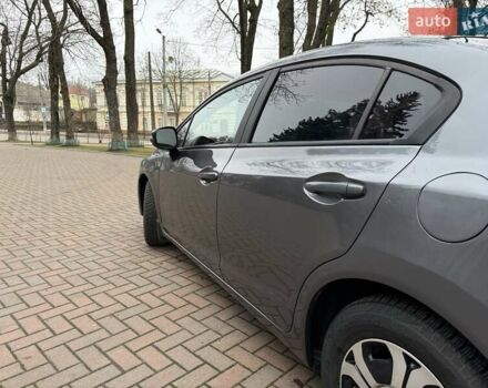 Сірий Хонда Сівік, об'ємом двигуна 1.5 л та пробігом 119 тис. км за 8900 $, фото 5 на Automoto.ua