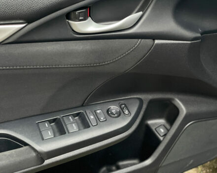 Сірий Хонда Сівік, об'ємом двигуна 1.5 л та пробігом 127 тис. км за 12990 $, фото 19 на Automoto.ua