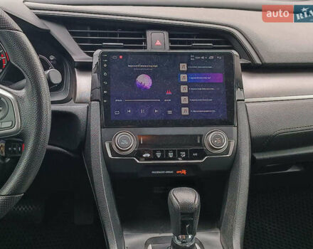 Сірий Хонда Сівік, об'ємом двигуна 2 л та пробігом 151 тис. км за 12290 $, фото 16 на Automoto.ua