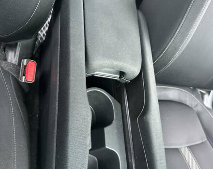 Серый Хонда Цивик, объемом двигателя 2 л и пробегом 105 тыс. км за 13200 $, фото 110 на Automoto.ua