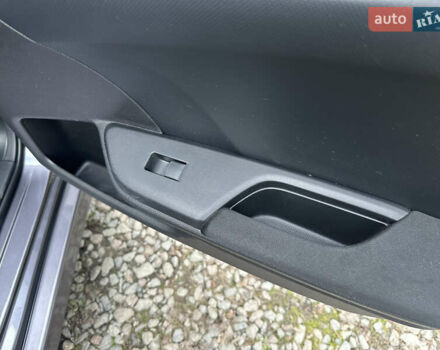 Серый Хонда Цивик, объемом двигателя 2 л и пробегом 105 тыс. км за 13200 $, фото 120 на Automoto.ua