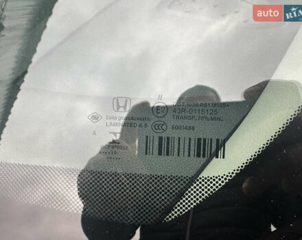 Серый Хонда Цивик, объемом двигателя 2 л и пробегом 105 тыс. км за 13200 $, фото 83 на Automoto.ua