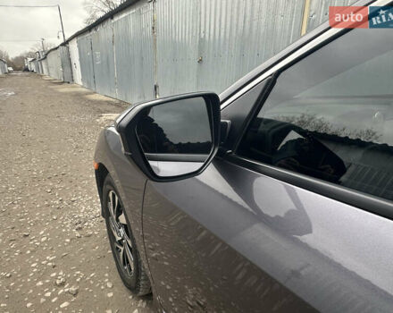 Серый Хонда Цивик, объемом двигателя 2 л и пробегом 105 тыс. км за 13200 $, фото 30 на Automoto.ua