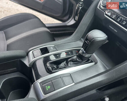 Серый Хонда Цивик, объемом двигателя 2 л и пробегом 105 тыс. км за 13200 $, фото 114 на Automoto.ua