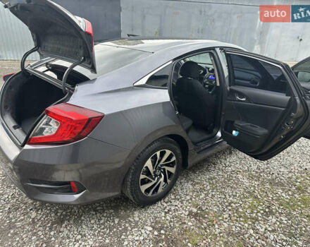 Серый Хонда Цивик, объемом двигателя 2 л и пробегом 105 тыс. км за 13200 $, фото 6 на Automoto.ua