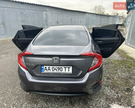 Серый Хонда Цивик, объемом двигателя 2 л и пробегом 105 тыс. км за 13200 $, фото 5 на Automoto.ua