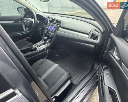 Серый Хонда Цивик, объемом двигателя 2 л и пробегом 105 тыс. км за 13200 $, фото 107 на Automoto.ua