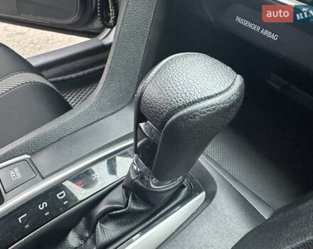 Серый Хонда Цивик, объемом двигателя 2 л и пробегом 105 тыс. км за 13200 $, фото 113 на Automoto.ua