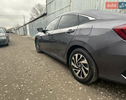 Серый Хонда Цивик, объемом двигателя 2 л и пробегом 105 тыс. км за 13200 $, фото 54 на Automoto.ua