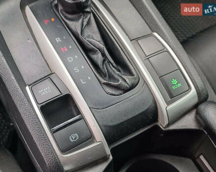 Сірий Хонда Сівік, об'ємом двигуна 2 л та пробігом 151 тис. км за 12290 $, фото 25 на Automoto.ua