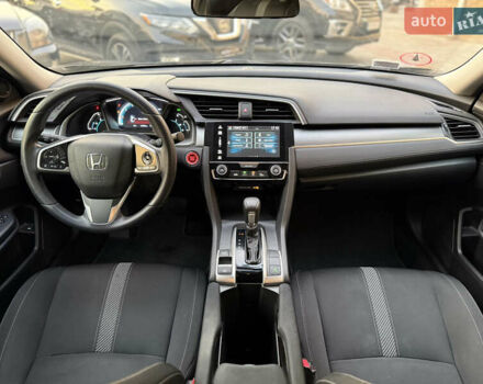 Сірий Хонда Сівік, об'ємом двигуна 2 л та пробігом 119 тис. км за 14500 $, фото 44 на Automoto.ua