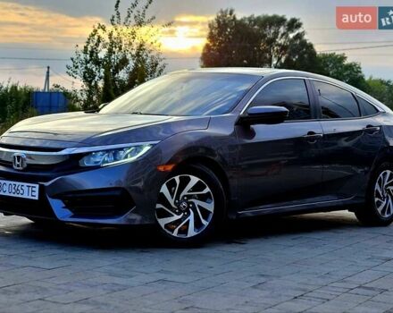 Серый Хонда Цивик, объемом двигателя 2 л и пробегом 147 тыс. км за 12400 $, фото 2 на Automoto.ua