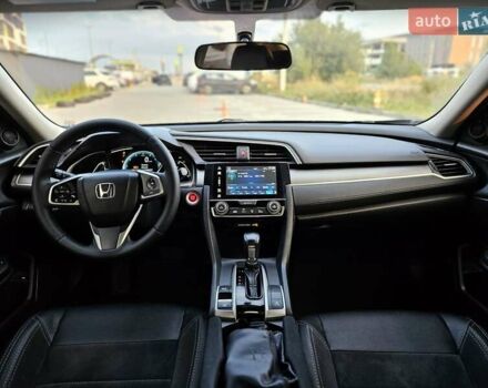 Серый Хонда Цивик, объемом двигателя 2 л и пробегом 147 тыс. км за 12400 $, фото 25 на Automoto.ua