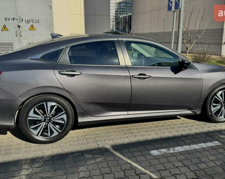 Серый Хонда Цивик, объемом двигателя 1.5 л и пробегом 150 тыс. км за 15000 $, фото 4 на Automoto.ua