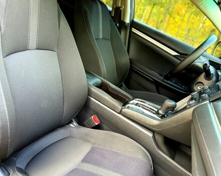 Хонда Цивик 2017 в Кропивницком (Кировограде) на Automoto.ua Серый Хонда Цивик, объемом двигателя 2 л и пробегом 117 тыс. км за 13750 $, фото 8 на Automoto.ua