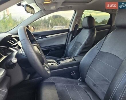 Серый Хонда Цивик, объемом двигателя 2 л и пробегом 147 тыс. км за 12400 $, фото 17 на Automoto.ua