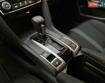 Сірий Хонда Сівік, об'ємом двигуна 2 л та пробігом 119 тис. км за 14500 $, фото 51 на Automoto.ua