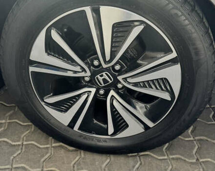 Серый Хонда Цивик, объемом двигателя 1.5 л и пробегом 150 тыс. км за 15000 $, фото 15 на Automoto.ua