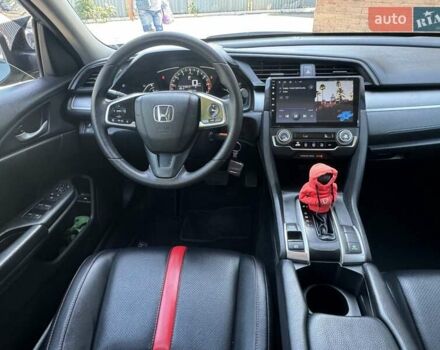 Сірий Хонда Сівік, об'ємом двигуна 2 л та пробігом 90 тис. км за 13799 $, фото 16 на Automoto.ua