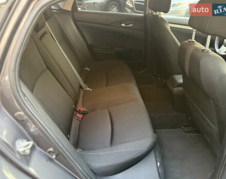 Сірий Хонда Сівік, об'ємом двигуна 2 л та пробігом 119 тис. км за 14500 $, фото 40 на Automoto.ua
