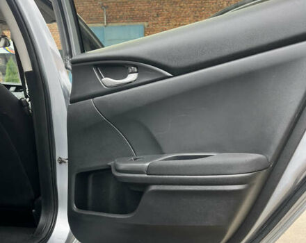 Серый Хонда Цивик, объемом двигателя 2 л и пробегом 102 тыс. км за 13000 $, фото 17 на Automoto.ua